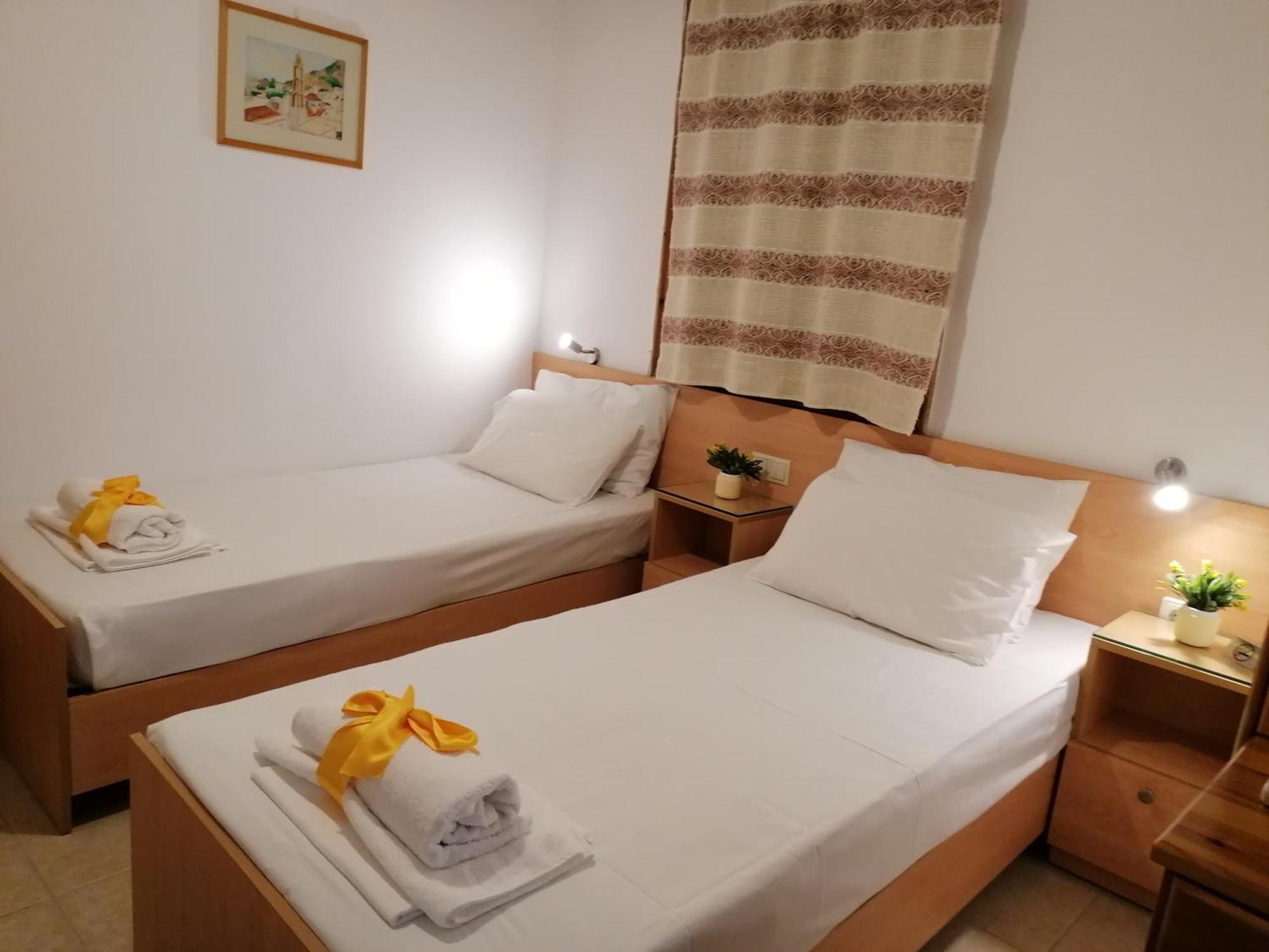 Fofi Apartments Symi Bagian luar foto