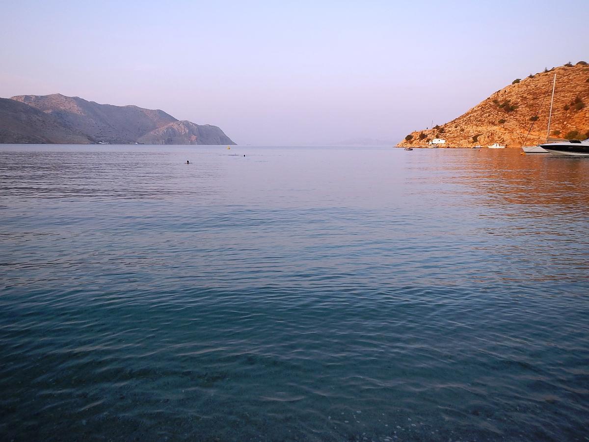 Fofi Apartments Symi Bagian luar foto