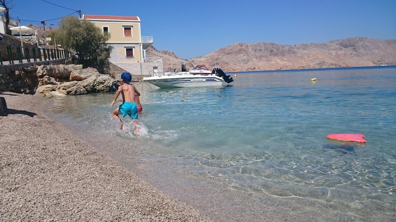 Fofi Apartments Symi Bagian luar foto